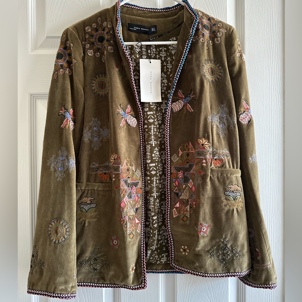NWT ZARA Embroidered Jacket Size S
